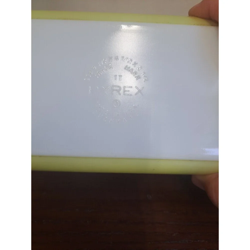 Vintage Pyrex Ovenware Loafpan Opal White Milk Glass With Yellow Exterior...
